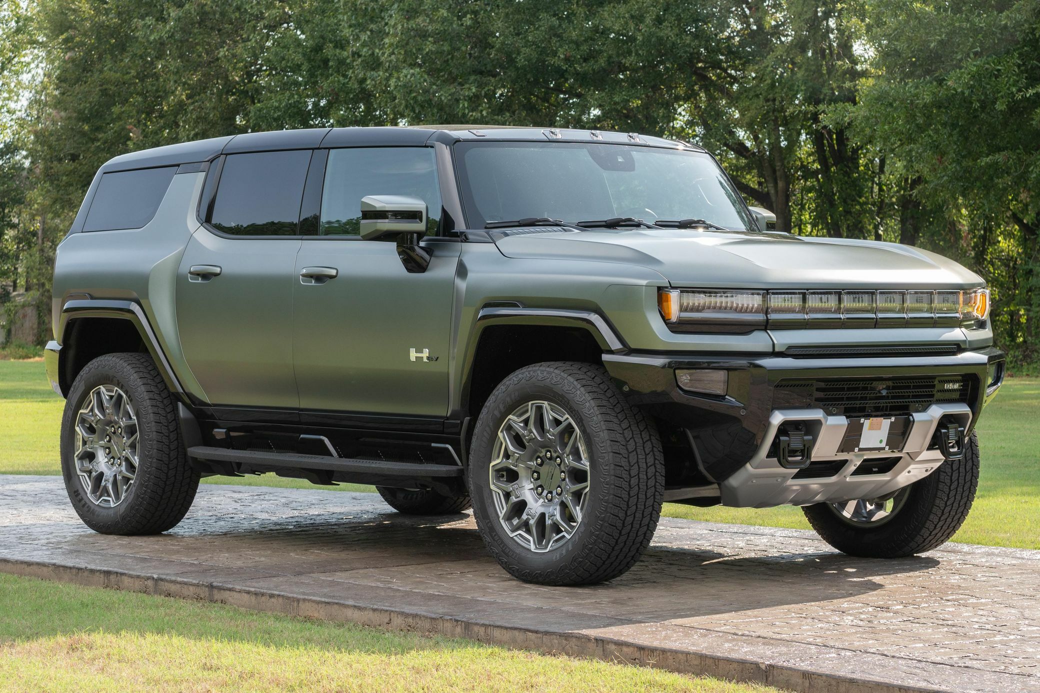 GMC Hummer EV SUV