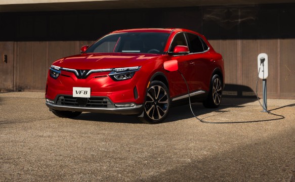 VinFast VF8